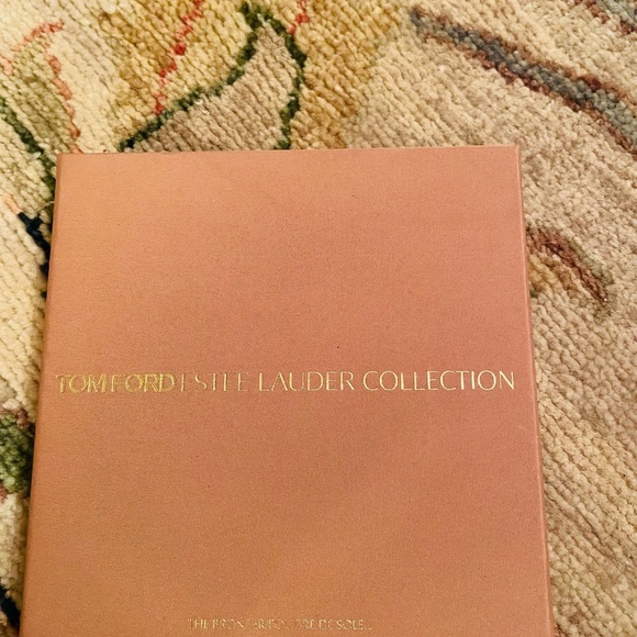 TOM FORD Estée Lauder Gold Compact, Amber closure, Bronzer. Gold Leather Case. - Picture 8 of 11